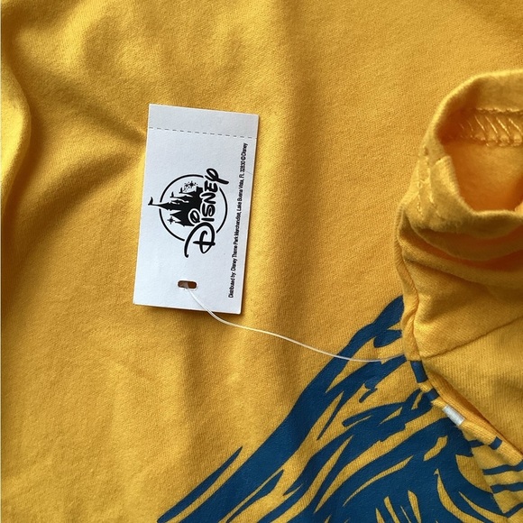 Disney’s Stitch Crop Top from The Tropical Stitch Collection 2022 NWT - Picture 4 of 5